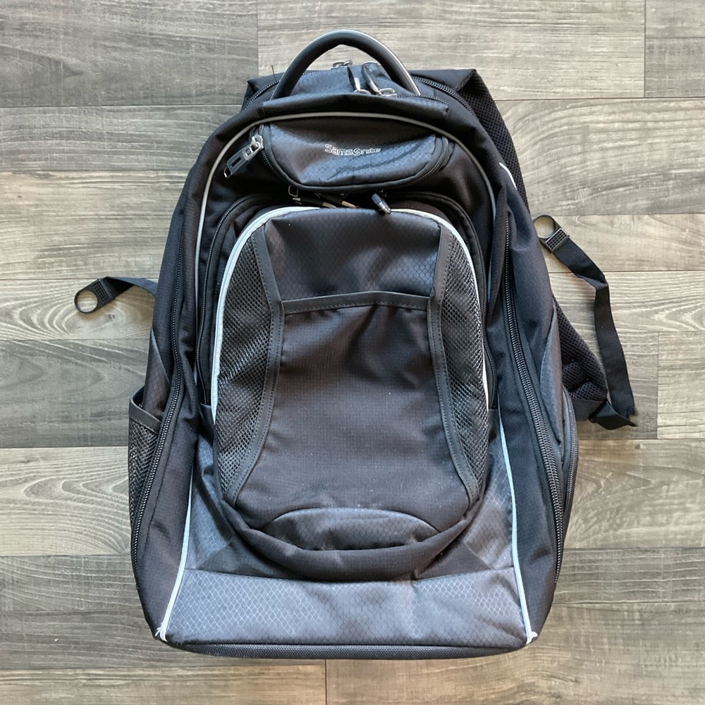 Samsonite Tectonic Rolling Backpack Carrying Laptop Bag Wheeled Black 21x14x11